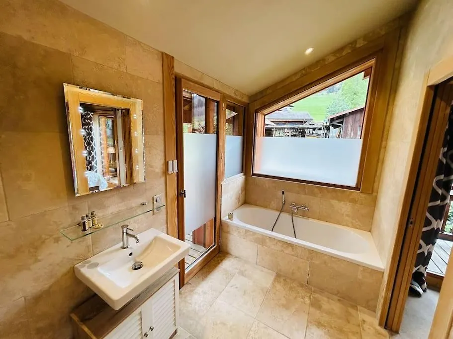 Chalet Mary - Central Morzine With Hot Tub & Sauna France