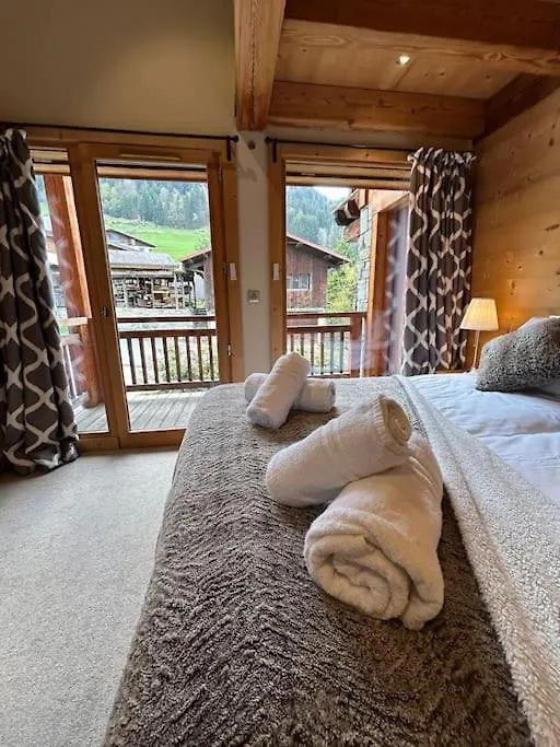Chalet Mary - Central Morzine With Hot Tub & Sauna