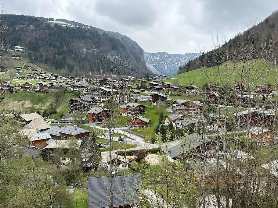 Chalet Mary - Central Morzine With Hot Tub & Sauna 0*,